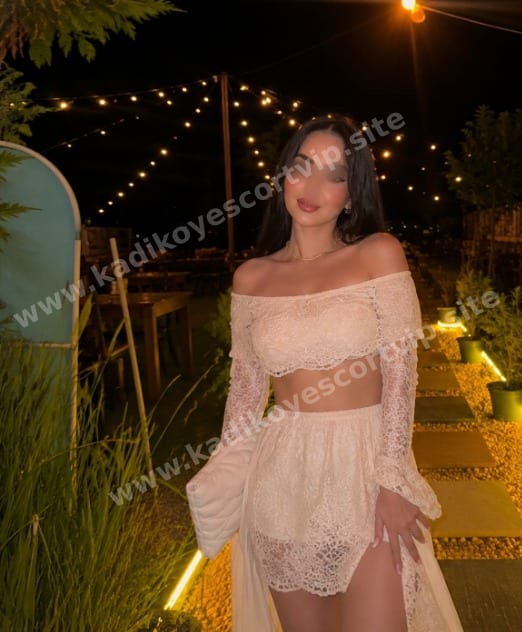 Aycan — Sarıyer escort